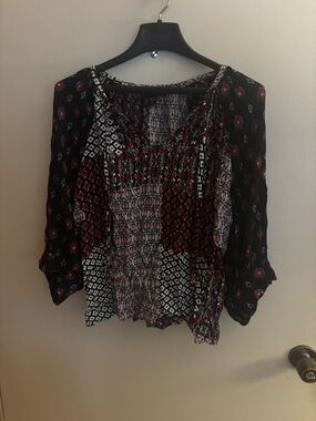 Karen Kane Bohemian Printed Peasant Blouse - Black & Red